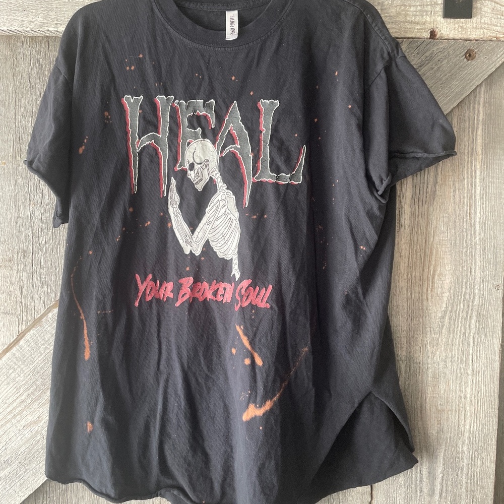 Pebby Forevee tee